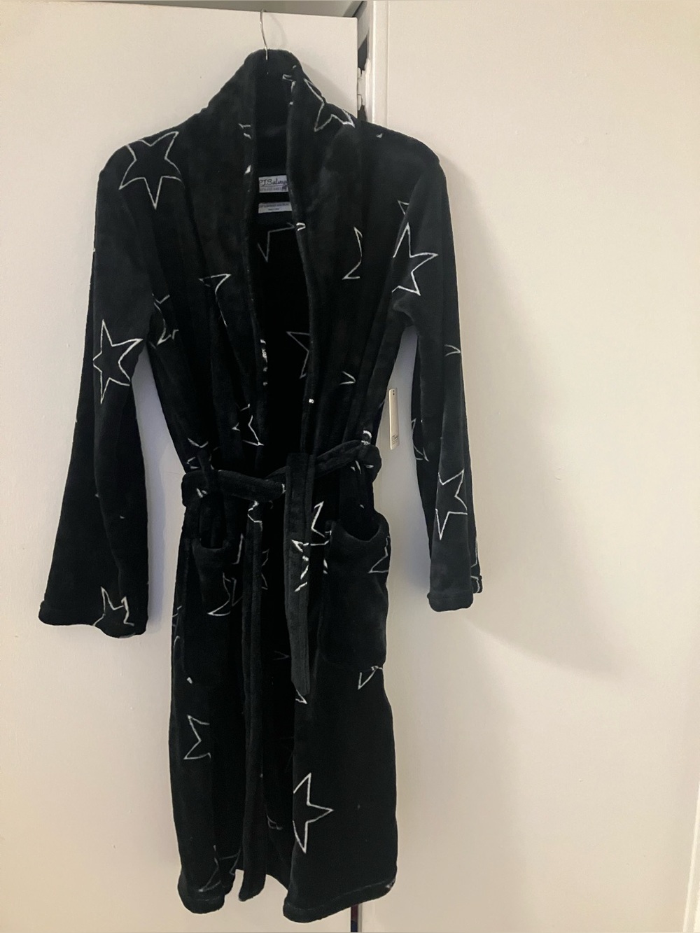 NWT PJ Salvage Black Plush Fleece Star Robe Womens XS Let’s Get Cozy Celestial.